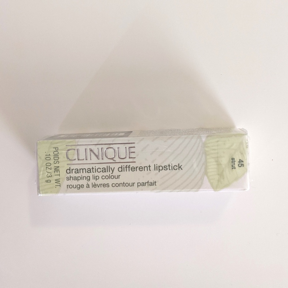 Clinique Dramatically Different Lipstick Shaping Lip Colour